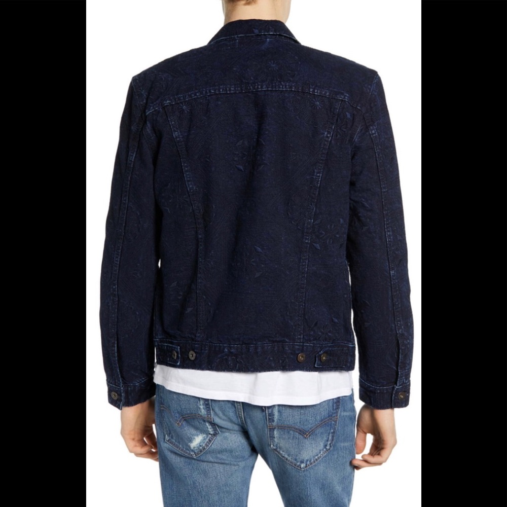 NWT Levi’s Men’s Size M Embroidered Trucker Jacket - Picture 2 of 13
